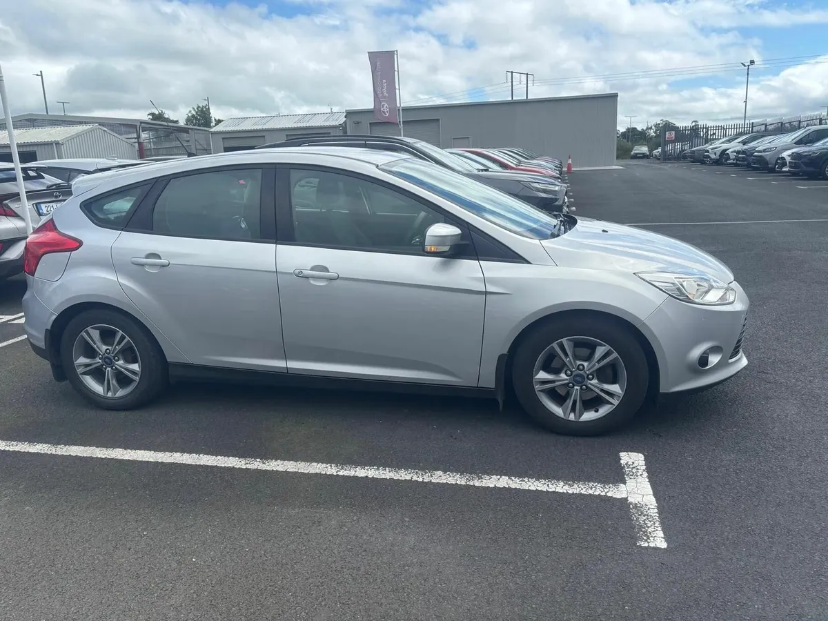 Ford Focus 2014 Tdci Edition 1.6 - Image 2