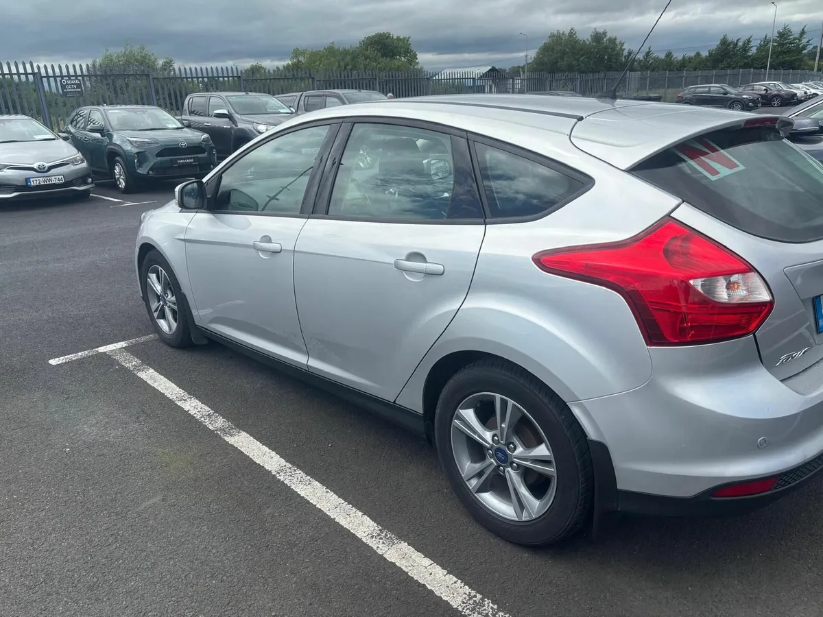 Ford Focus 2014 Tdci Edition 1.6 - Image 3
