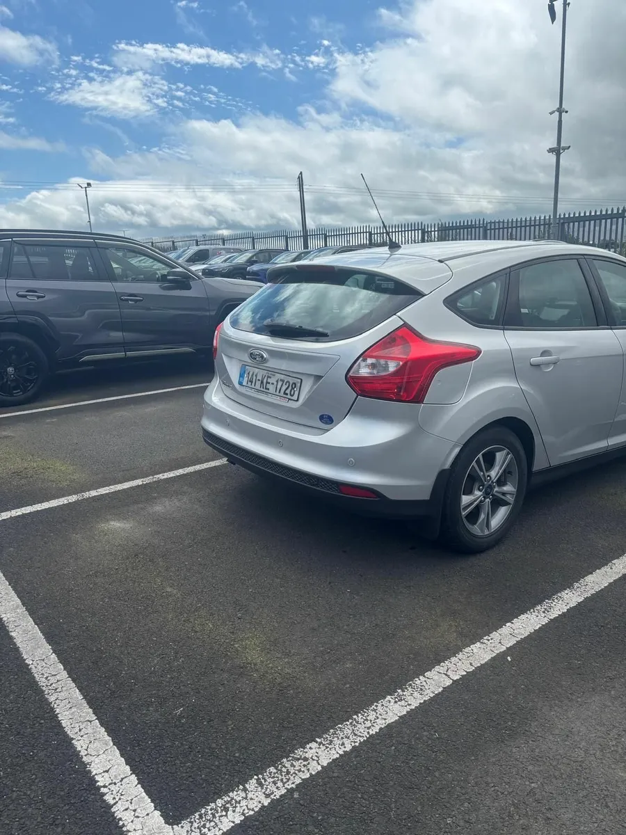 Ford Focus 2014 Tdci Edition 1.6 - Image 4