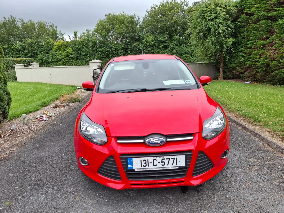 Ford Focus 2013 - Image 2