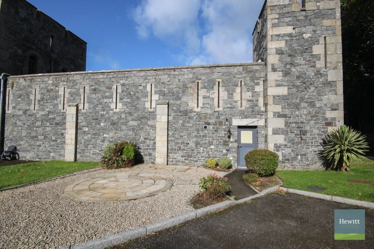 3 bed Apartment for rent Gosford Castle Co Armagh - Image 2