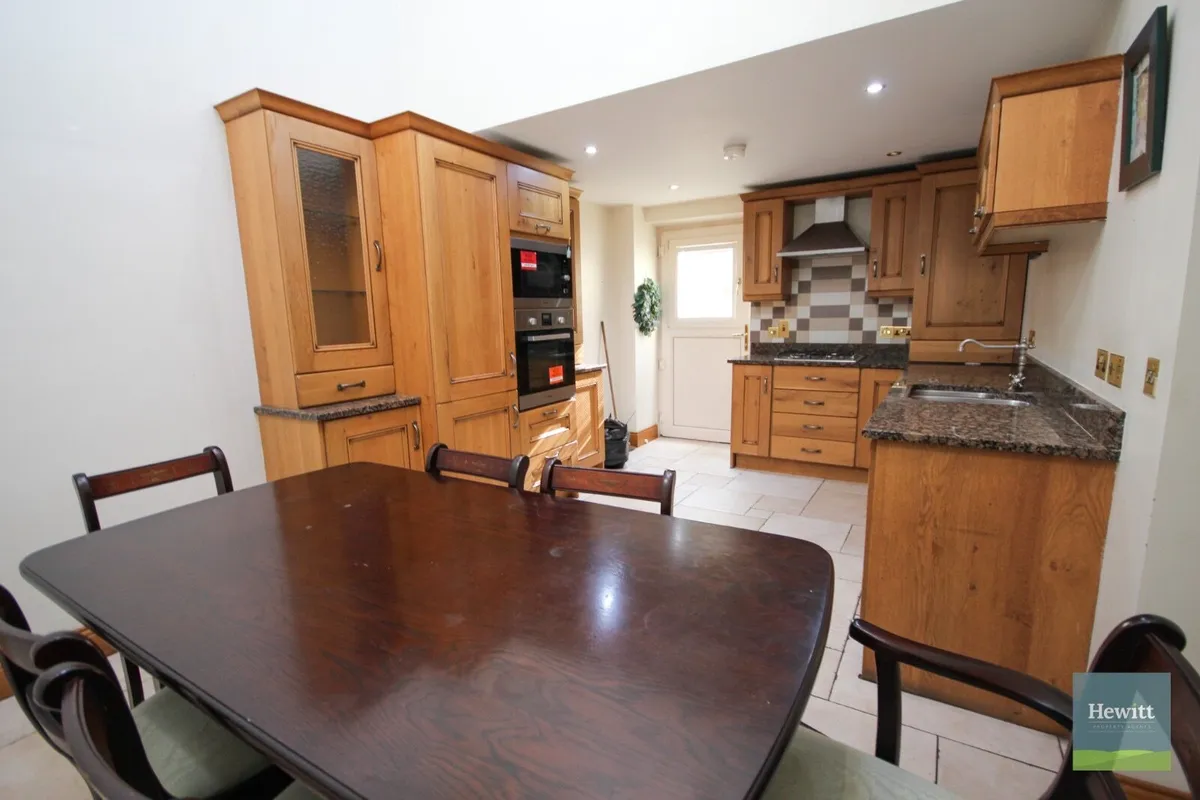3 bed Apartment for rent Gosford Castle Co Armagh - Image 3