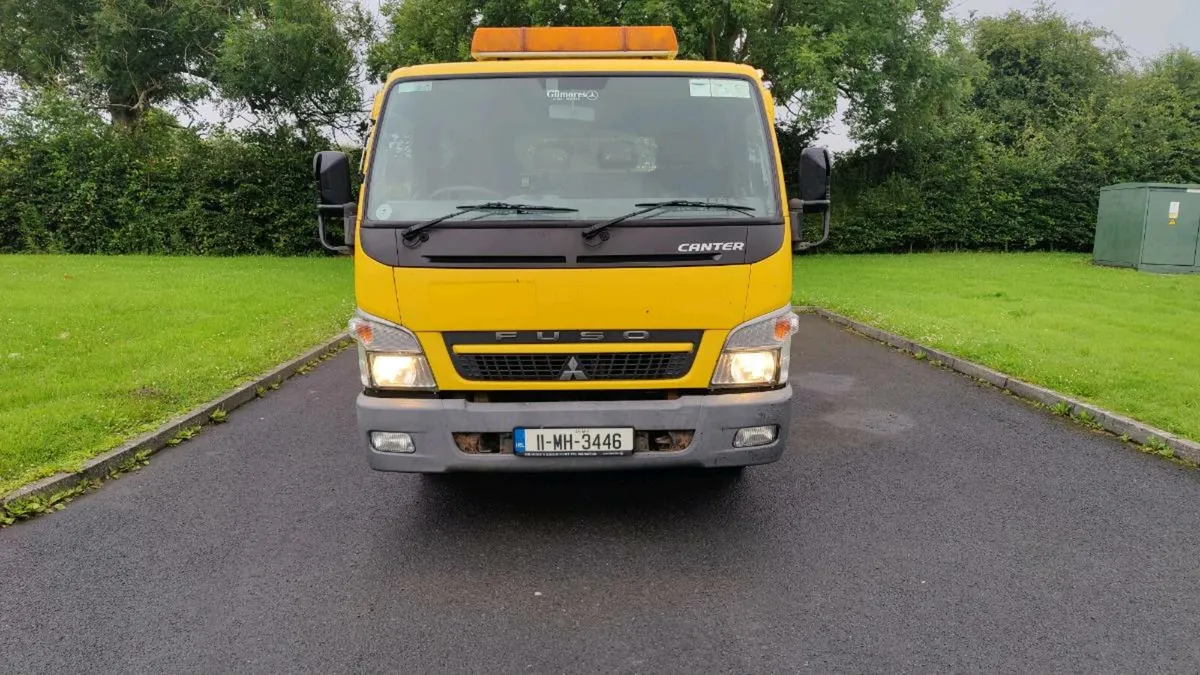 2011 Mitsubishi Canter Crew Tipper 3.5 Ton - Image 3