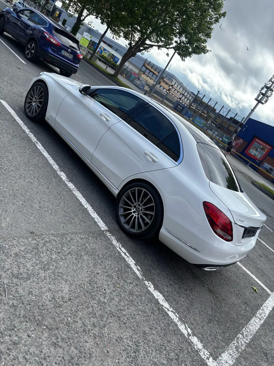 Mercedes c180 automatic - Image 1