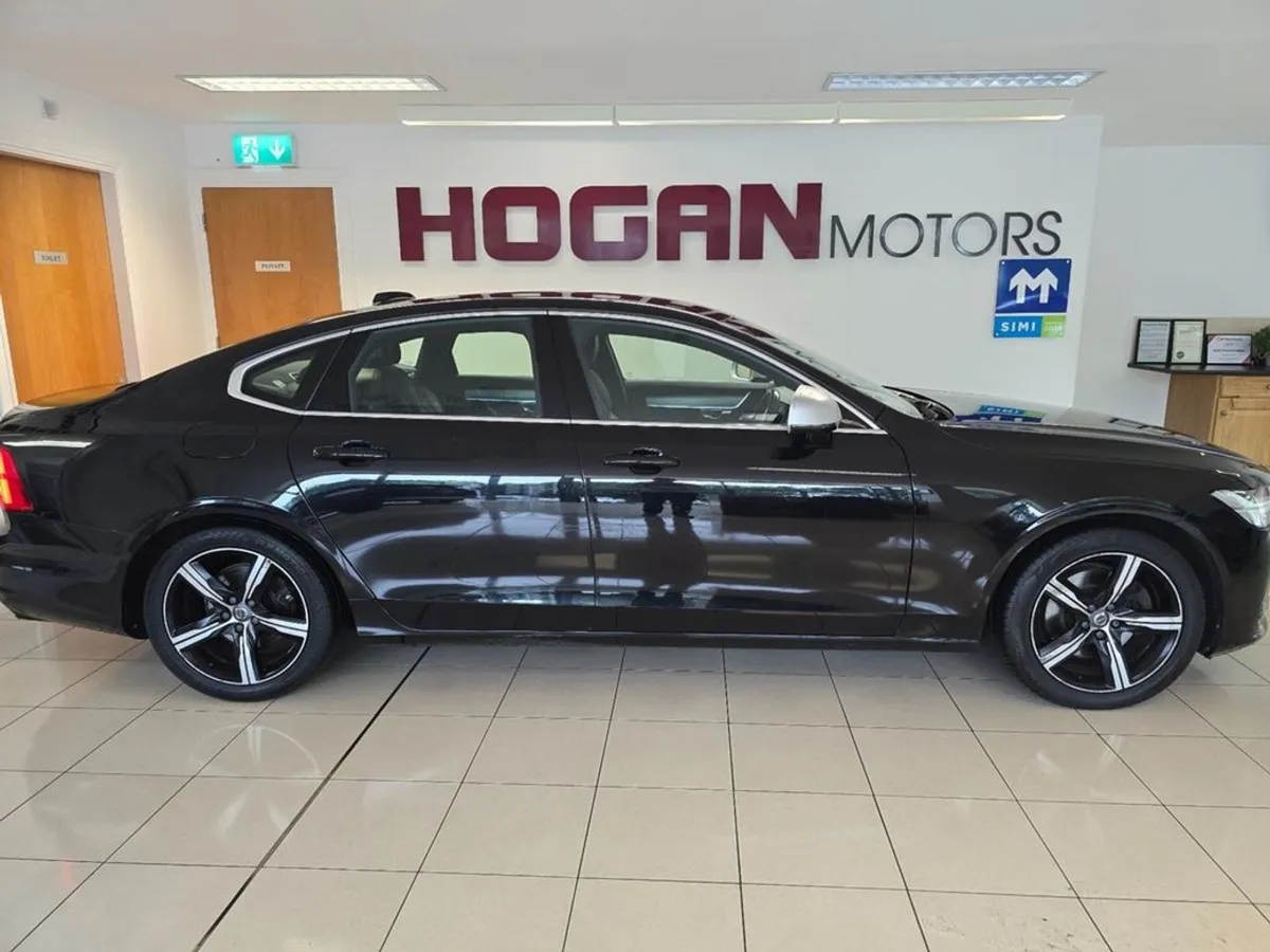 Volvo S90 D4 R Design 190BHP 4DR Automatic - Image 3