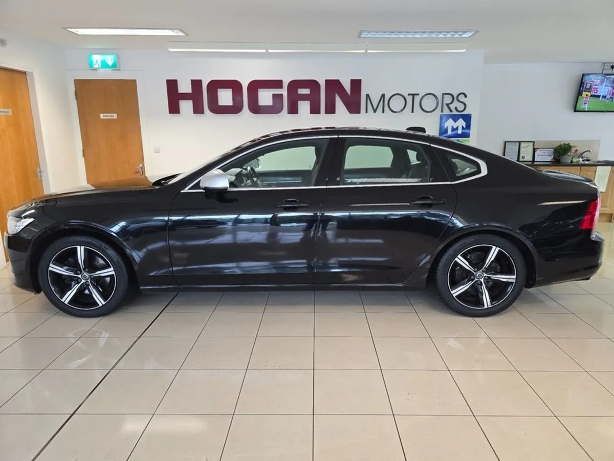 Volvo S90 D4 R Design 190BHP 4DR Automatic - Image 4