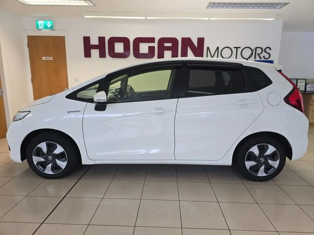 Honda Fit Hybrid Automatic 5Dr H/B - Image 4