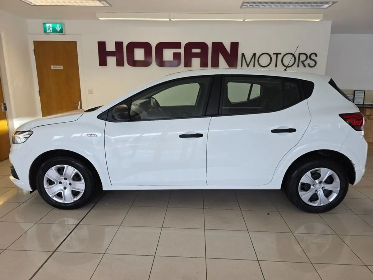 Dacia Sandero Essential 75 My22 New Model - Image 4