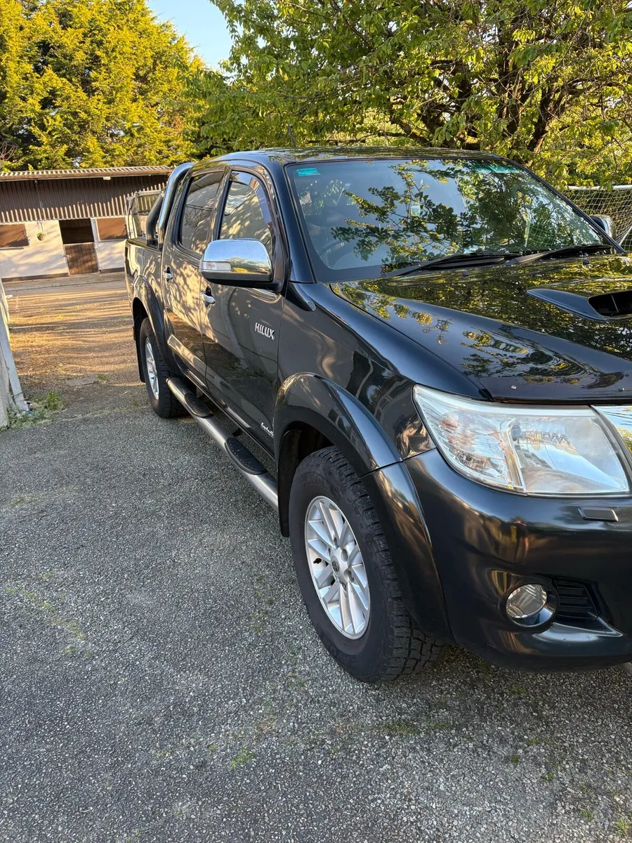 Toyota Hilux - Image 1
