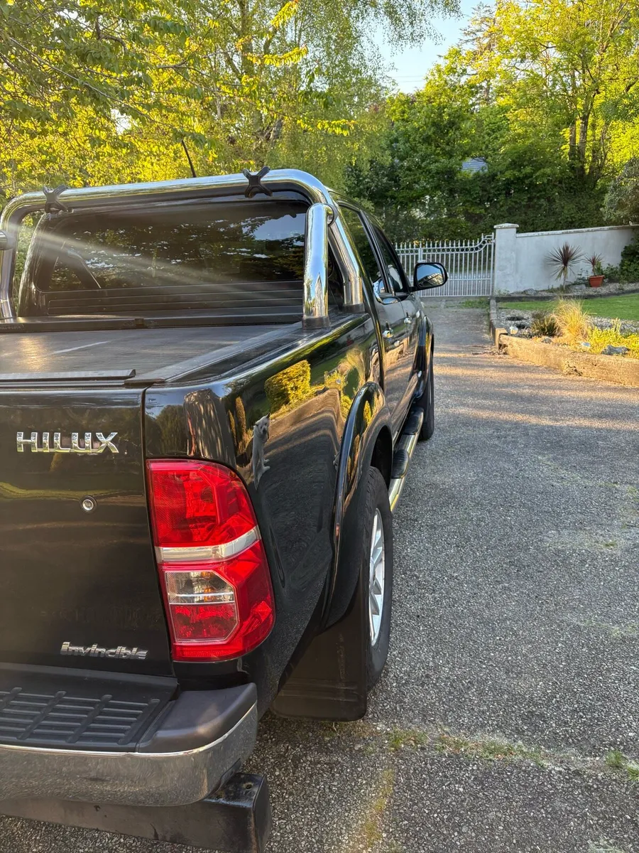Toyota Hilux - Image 2