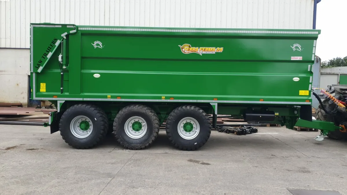 New A&W 24ft Grain/Silage trailer - Image 2