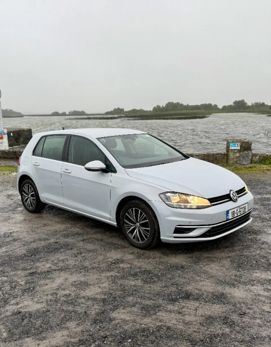 Volkswagen Golf 2018 1.6D - Image 2