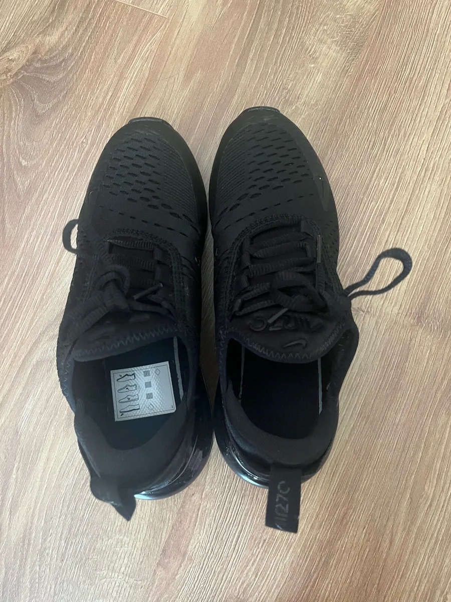 Nike black 270 air max women’s trainers - Image 1