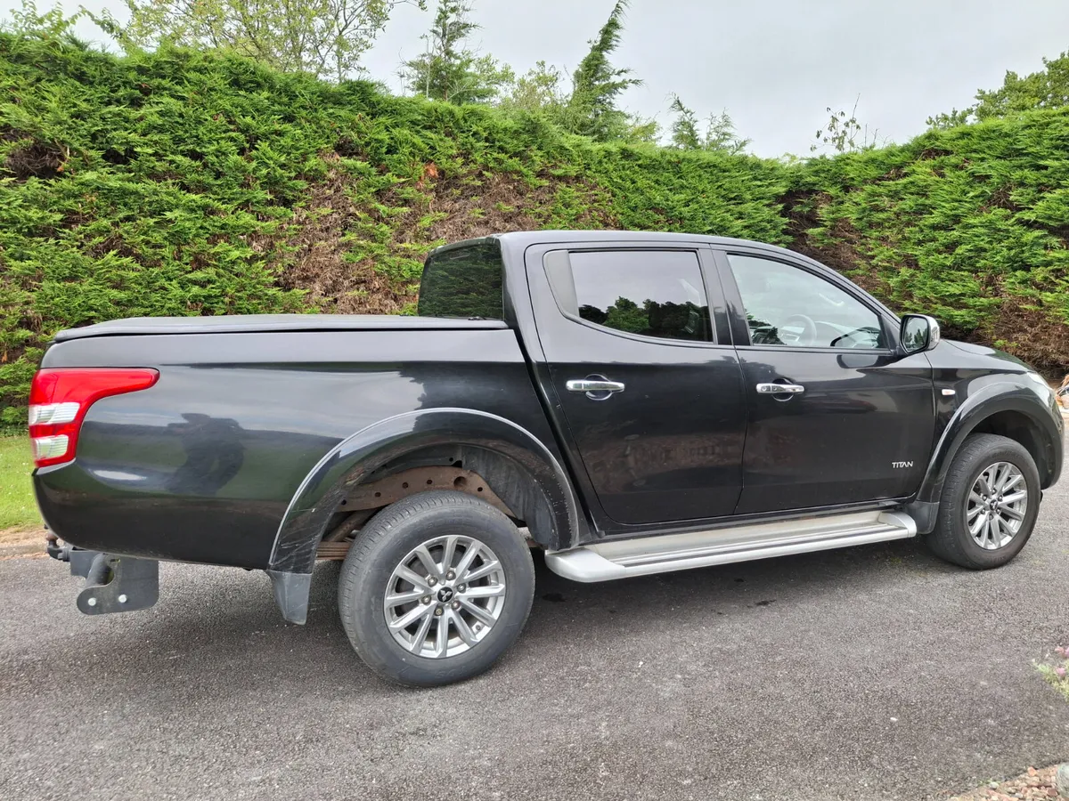 Mitsubishi L200 2017 - Image 4