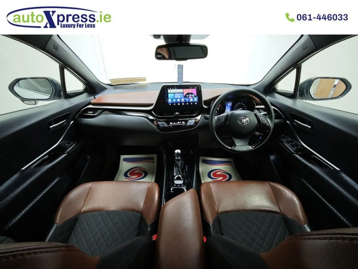 Toyota C-HR 1.8 Hybrid G Mode Bruno Automatic  Re - Image 2
