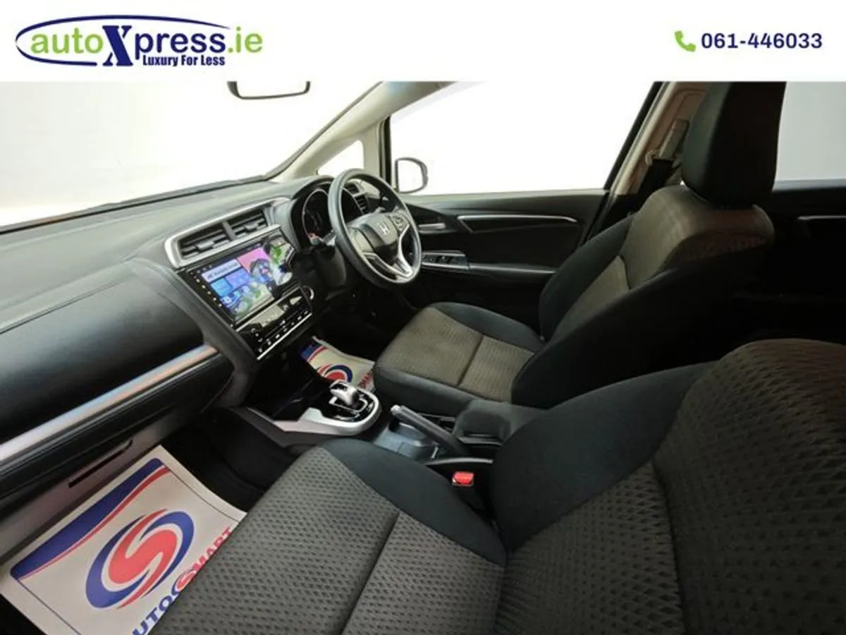 Honda Fit 1.5 Hybrid Automatic  Reversing Camera - Image 4