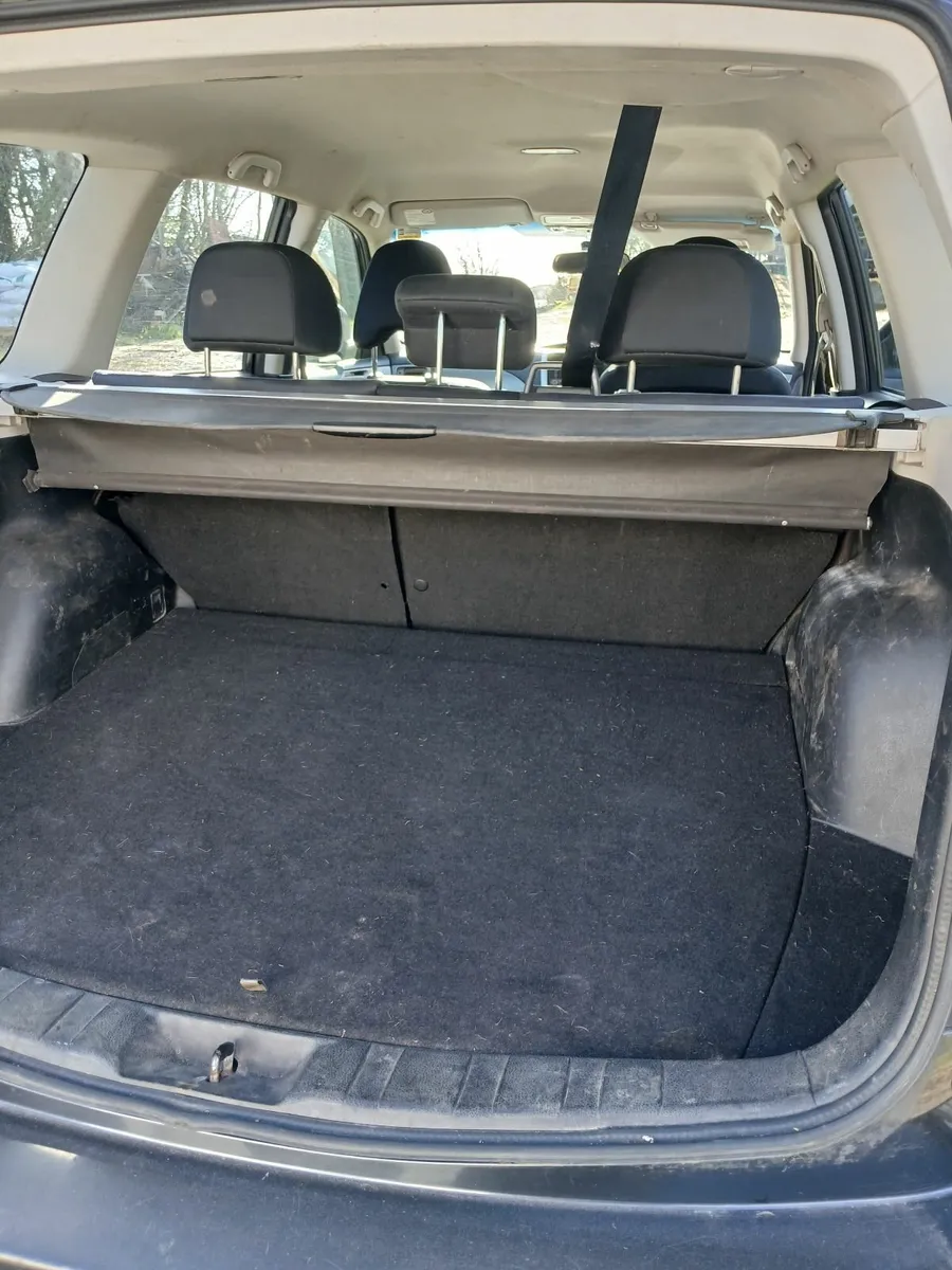 Subaru Forester 2011 4x4 - Image 2