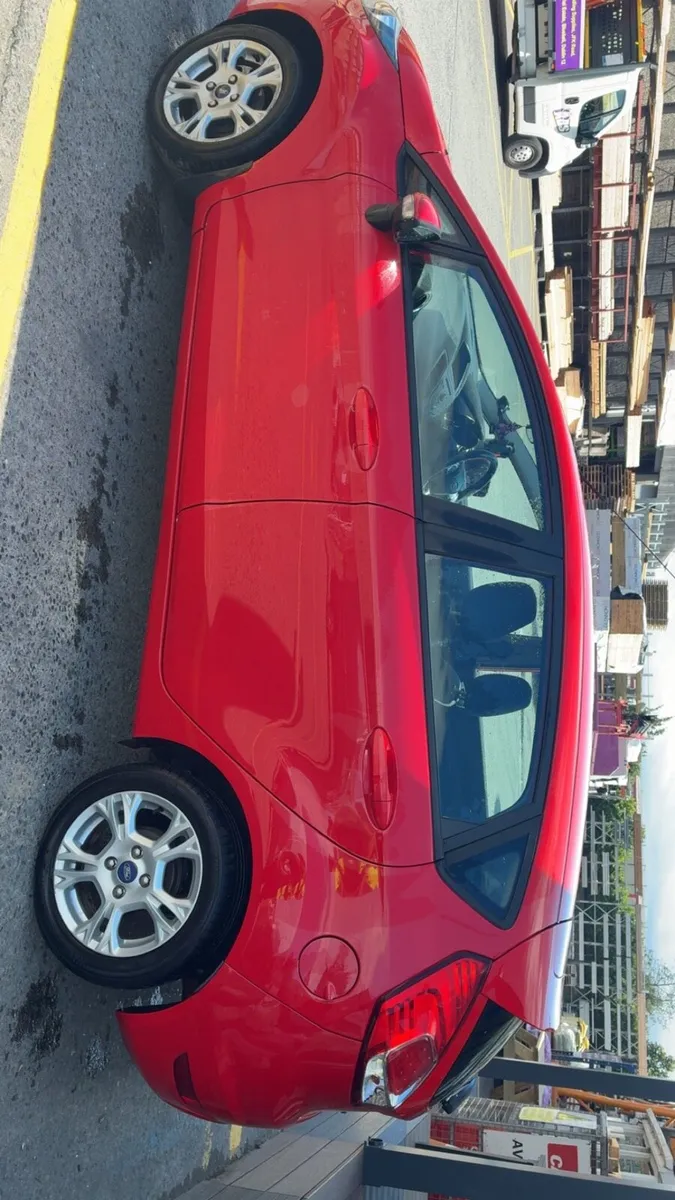 Ford fiesta - Image 4