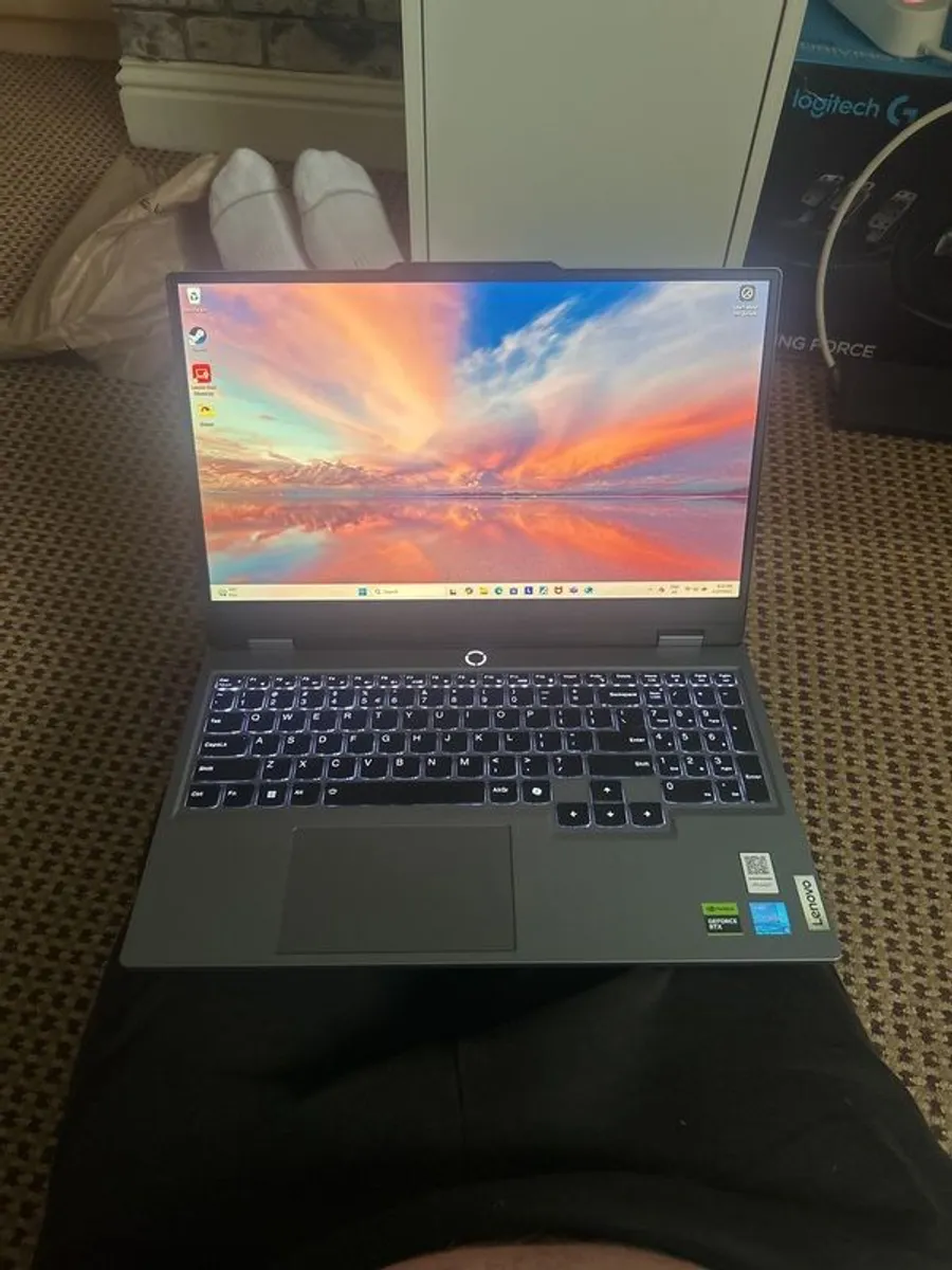 Lenovo - Image 1