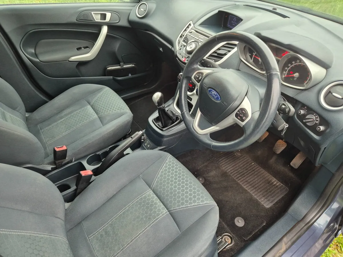 Nct today,only 95mls,1 owner,driving as new - Image 2