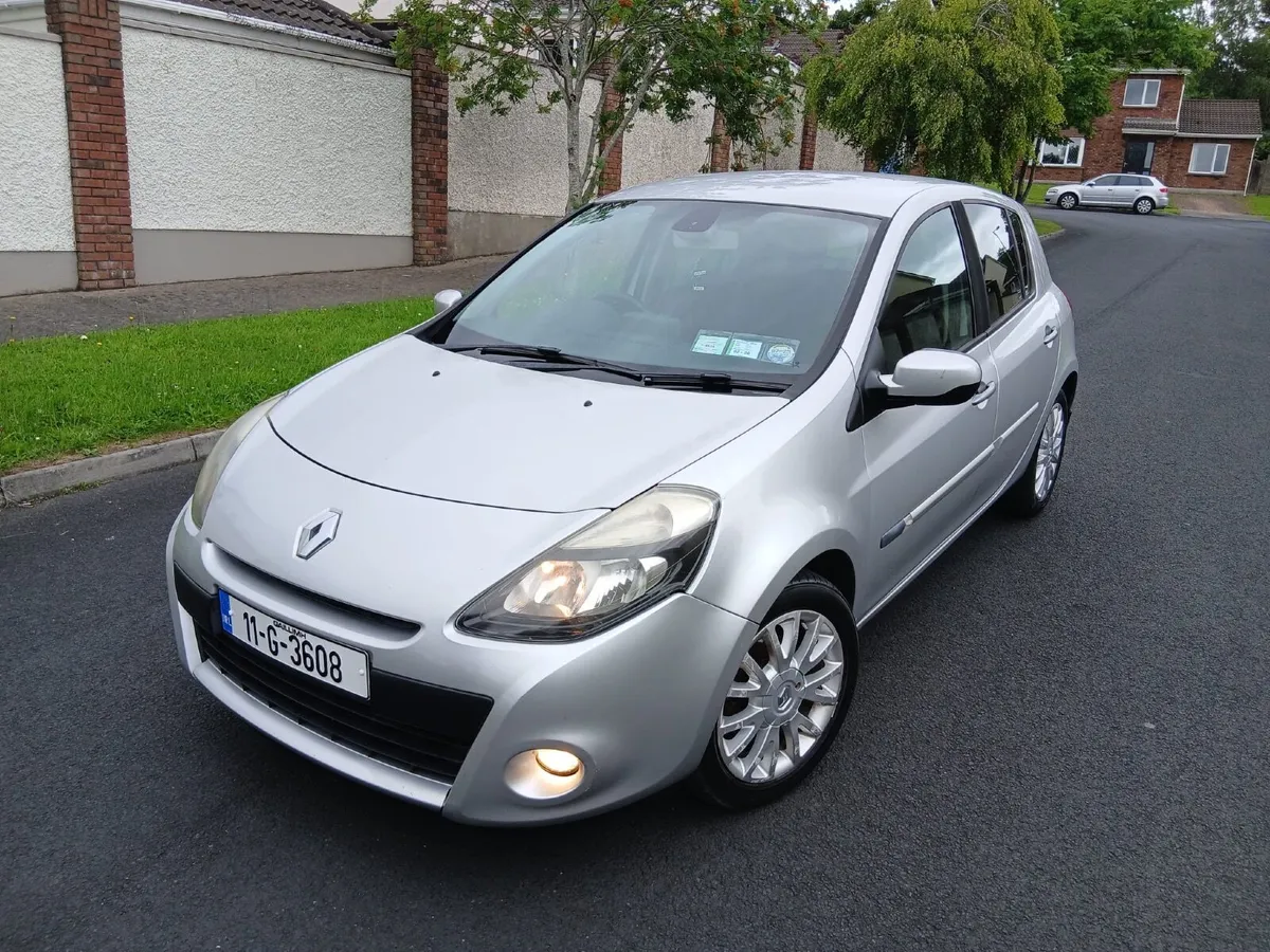 2011 Renault Clio Tom Tom Nct Tax - Image 1