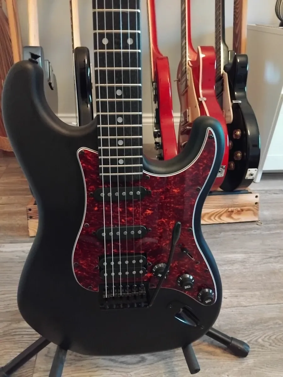 Guitar - Image 2