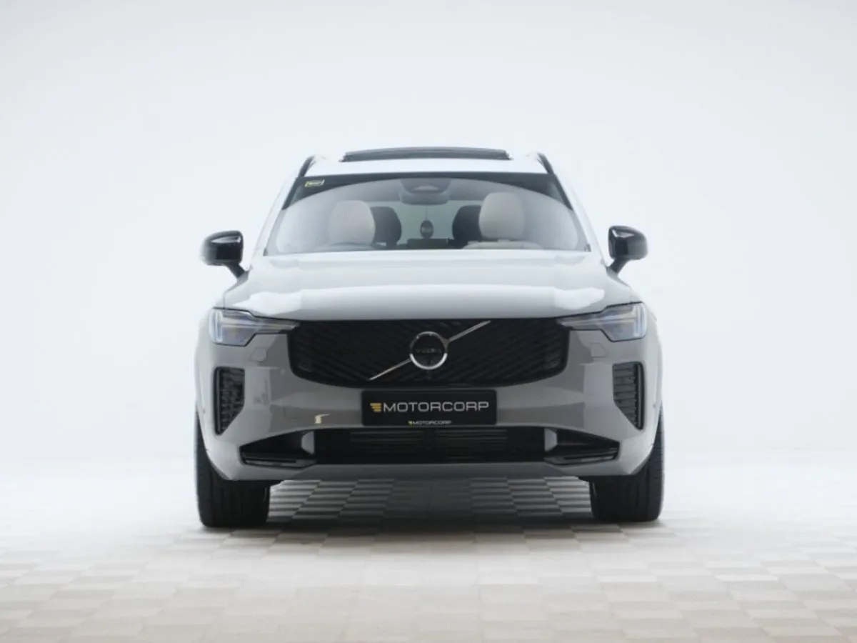 Volvo XC90 T8 Plus  7 Seater - Image 2