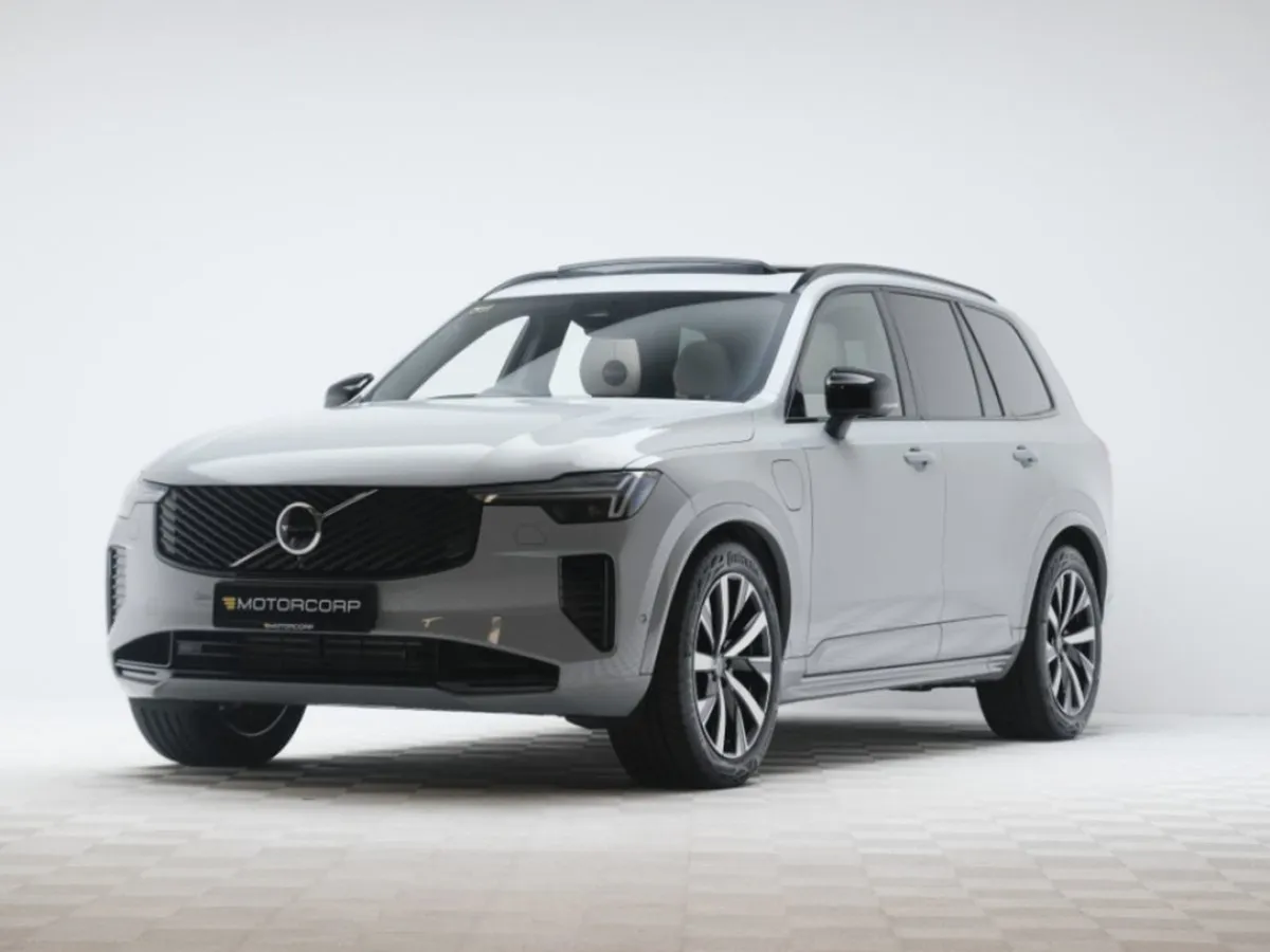 Volvo XC90 T8 Plus  7 Seater - Image 3
