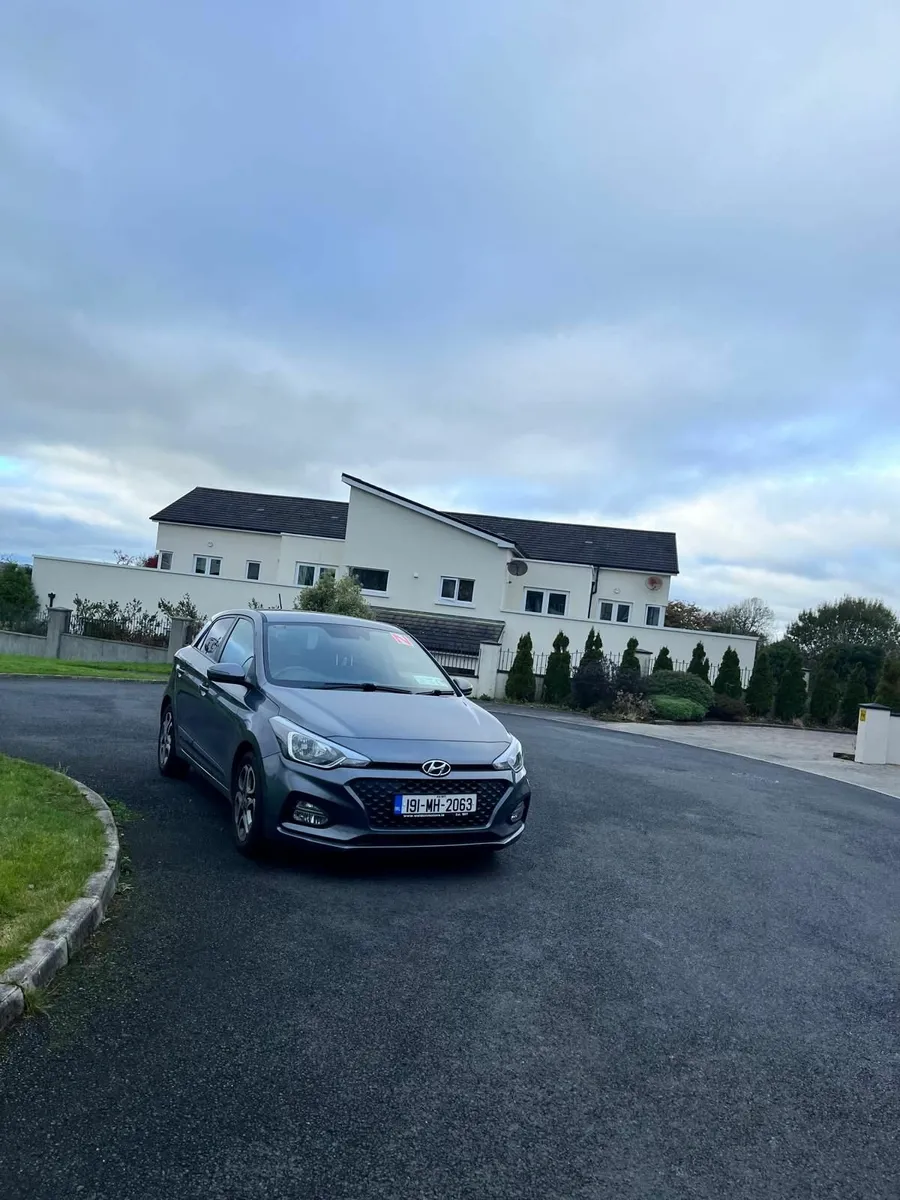 Hyundai i20 2019 deluxe - Image 1