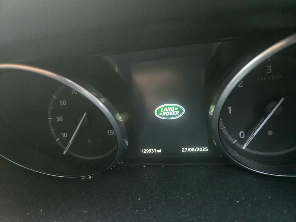 Car - Image 4