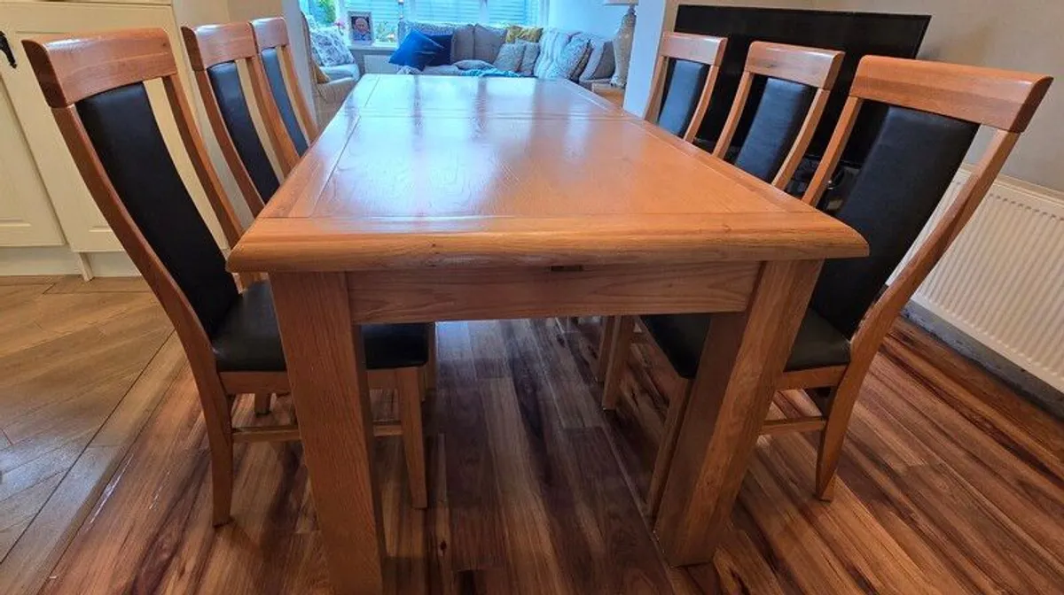 Dining Table & Chairs - Image 4