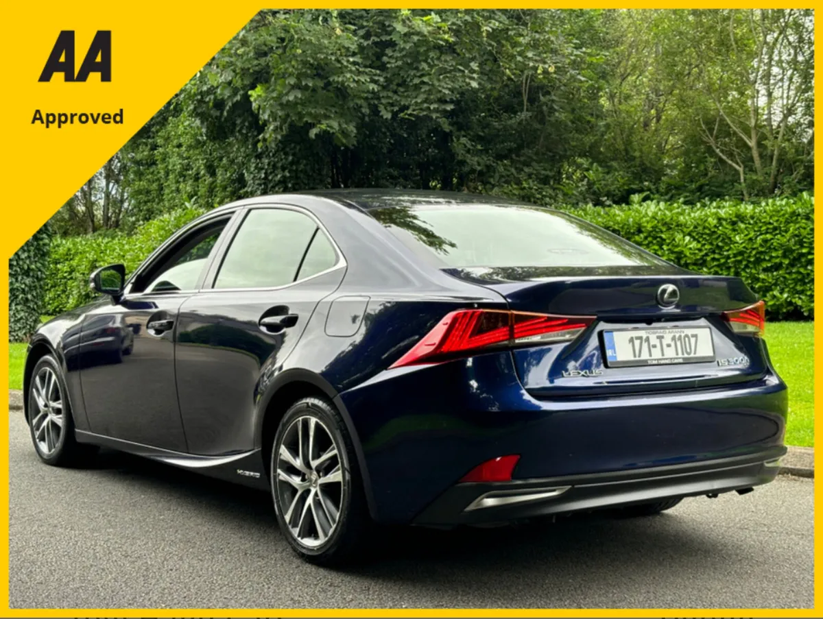 Lexus IS300h S-DESIGN 2.5 HYBRID 2017 - Image 3