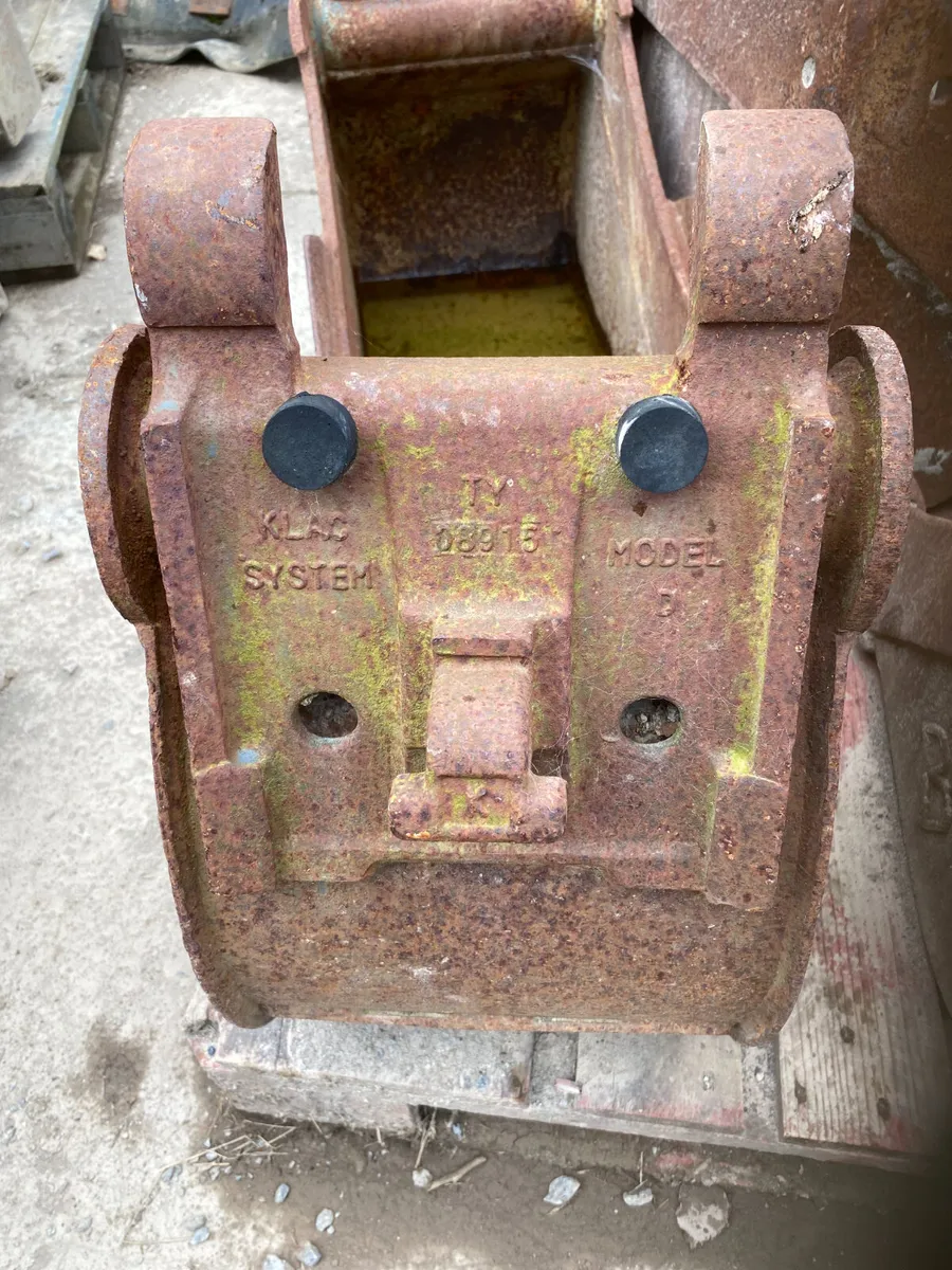 Klac Model D Excavator buckets for sale - Image 1