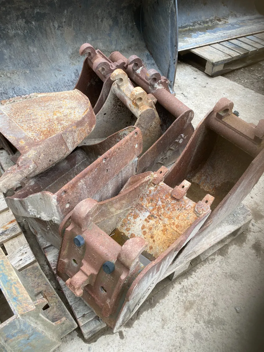 Klac Model D Excavator buckets for sale - Image 4