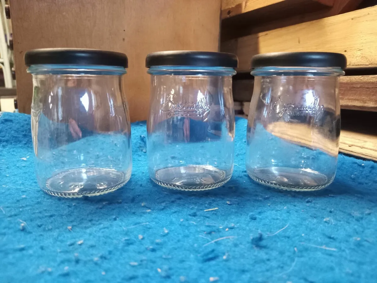 Small storage jars - Image 2