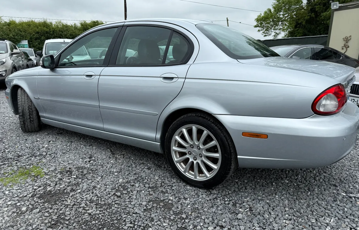 🔵 Jaguar X-Type 2.0 D 4DR 130BHP VERY LOW KM - Image 3