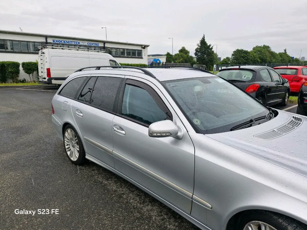 Mercedes benz e280 - Image 4