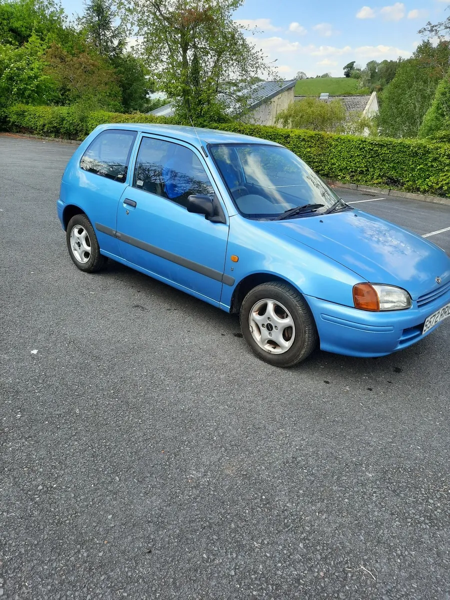 Toyota Starlet 1998 - Image 1