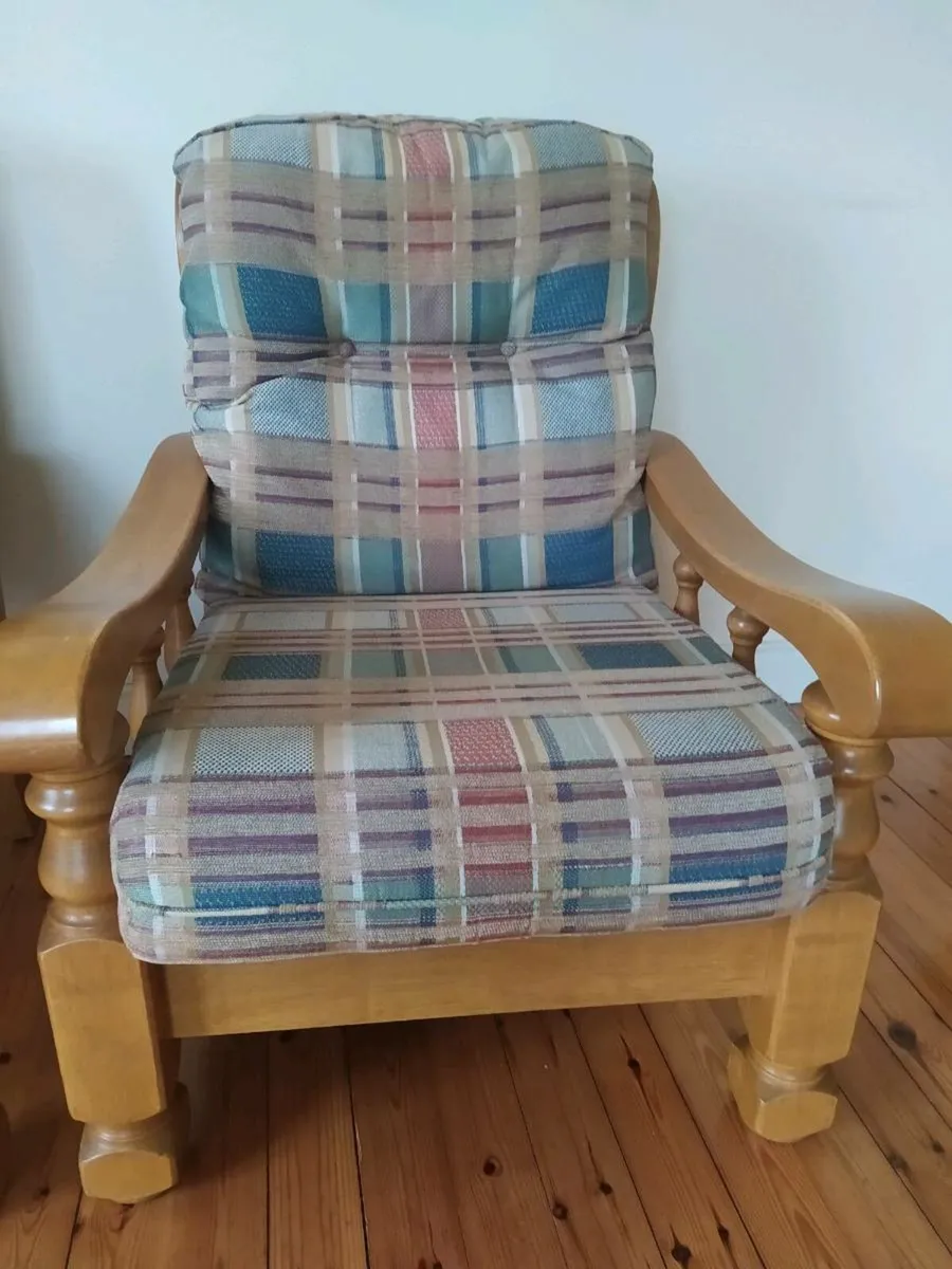 Couch - Image 4