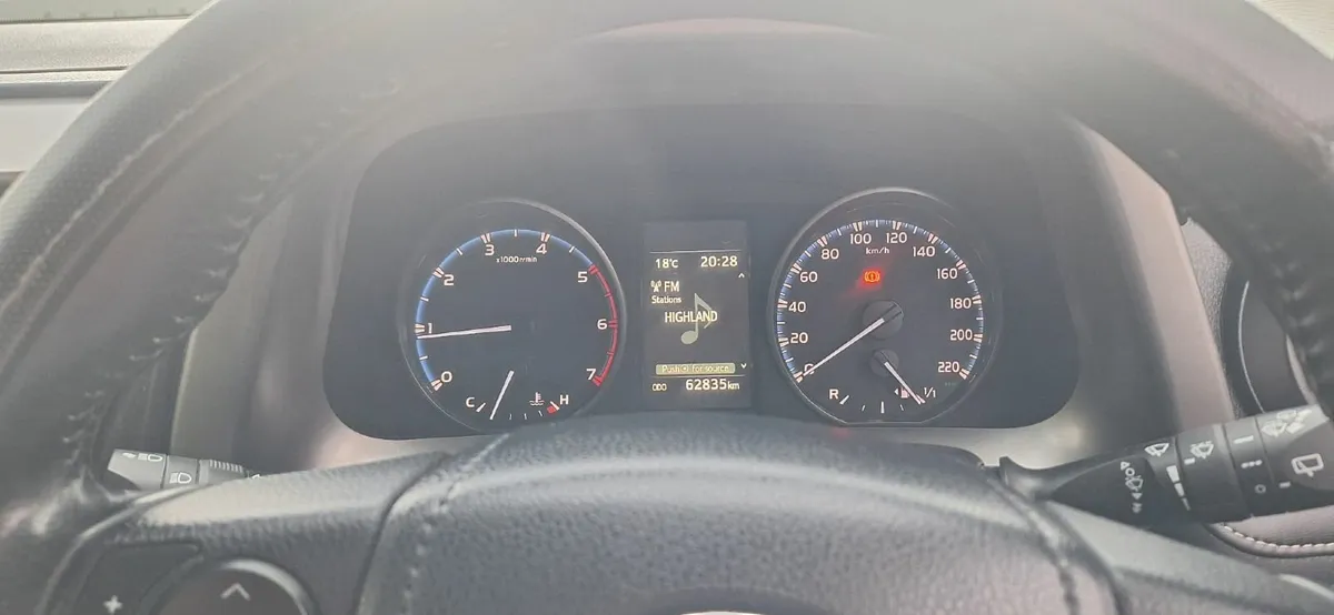 Toyota  rav 4 - Image 2