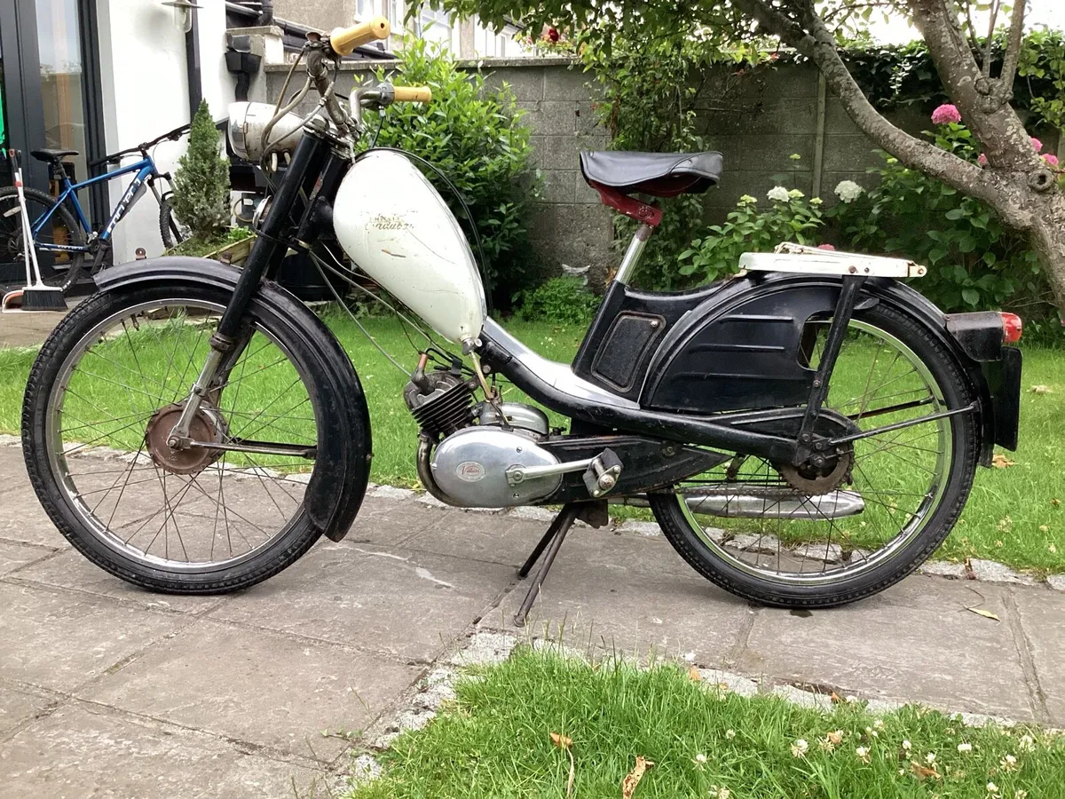 Phillips gadabout pedal moped 50cc - Image 1