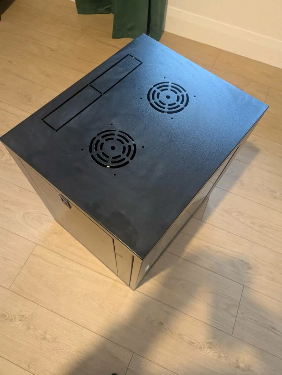 Wall Mounted Data Cabinet 12U - Image 3