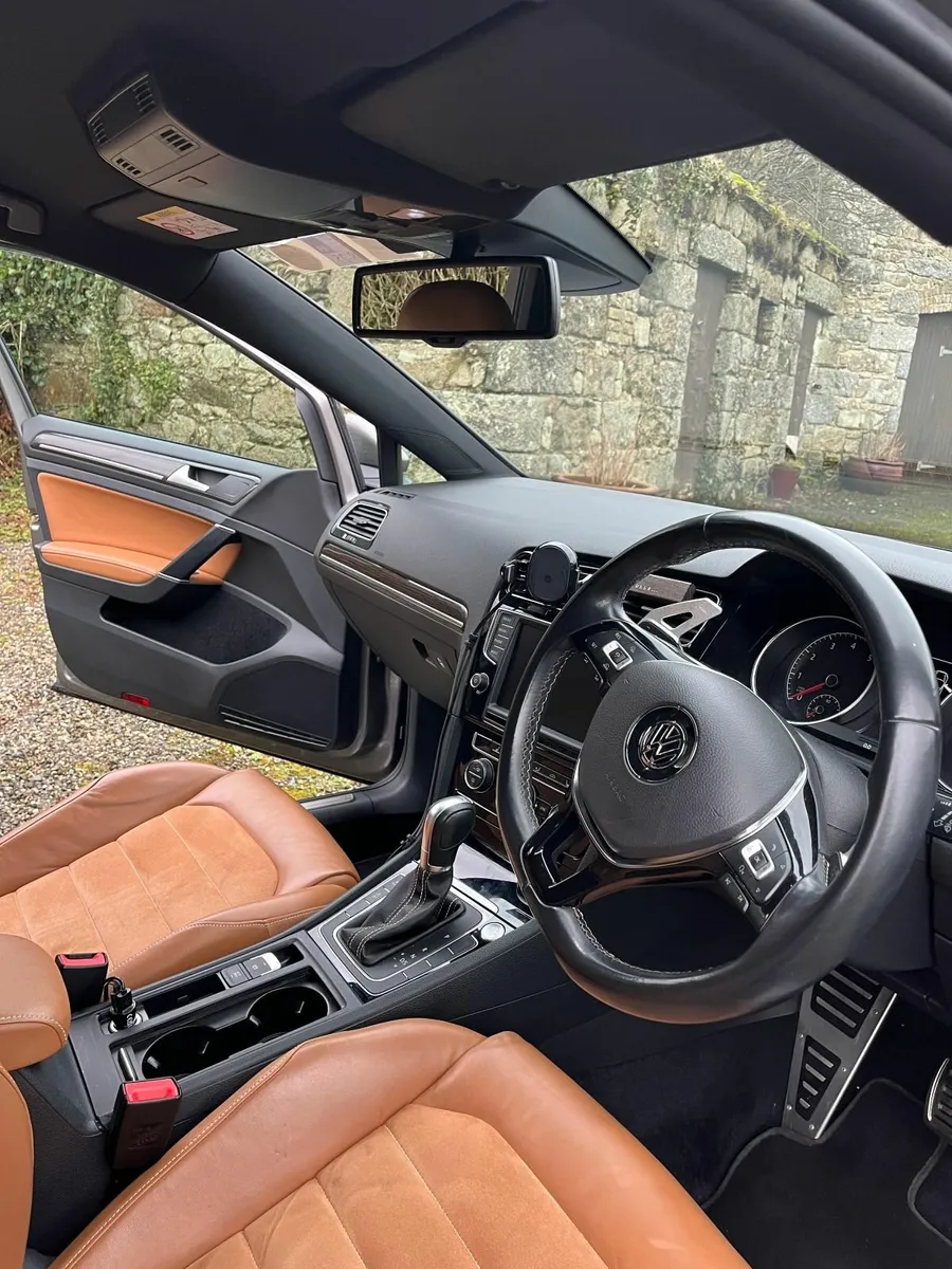 Volkswagen Golf 2014 - Image 2