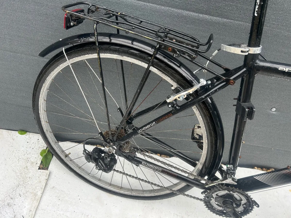 Belmont  hybrid bike ❗️Open 7 days ❗️ - Image 4