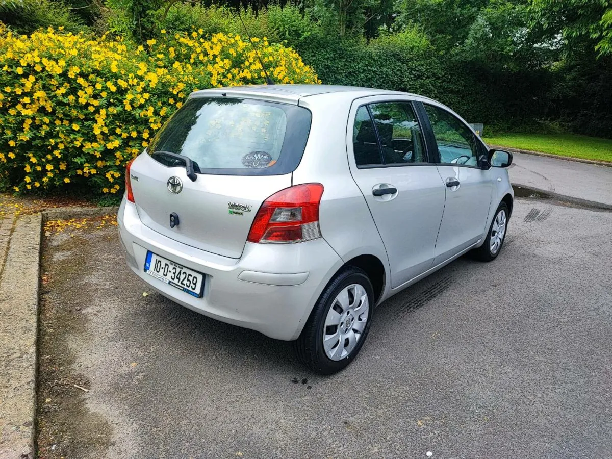 2010 Toyota Yaris low mileage - Image 3