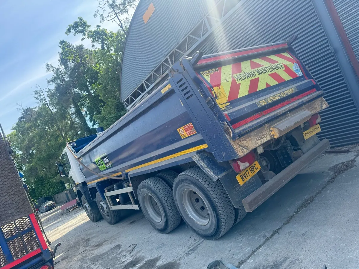 Scania P410 Tipper - Image 3