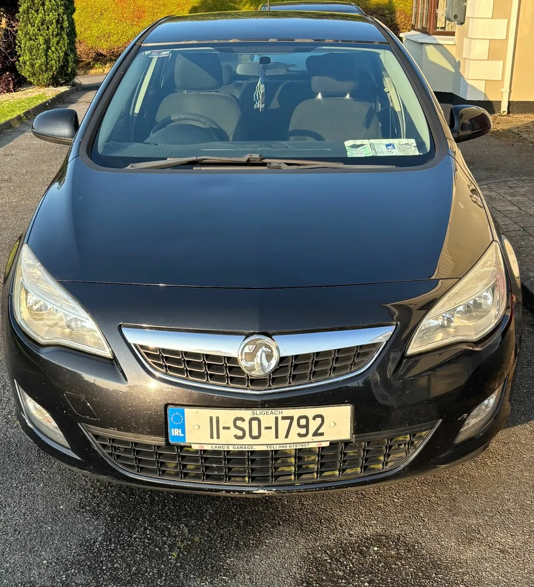 Vauxhall Astra 2011 - Image 1