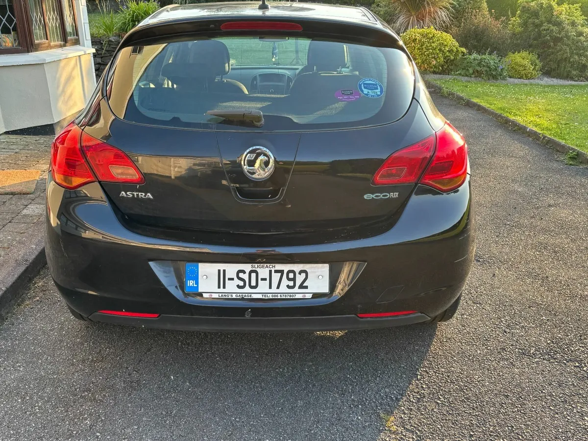Vauxhall Astra 2011 - Image 4