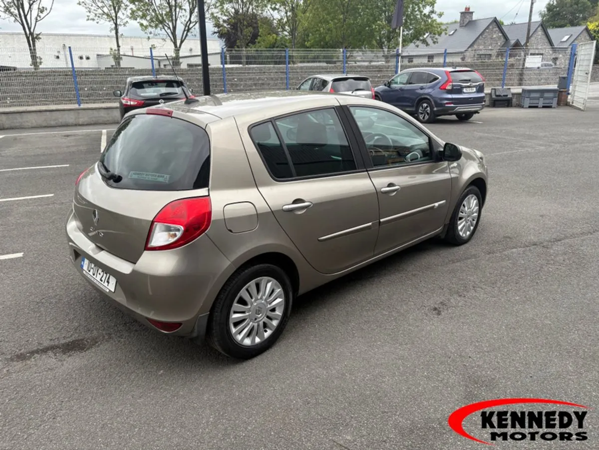 Renault Clio 3 1.2 16V Tomtom Edition ECO 5DR - Image 3