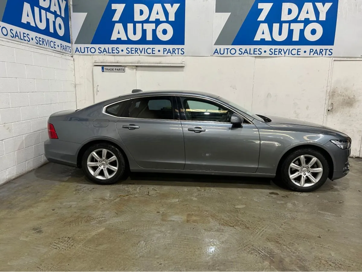 Volvo S90 D4 Momentum GT 4DR Auto - Image 3